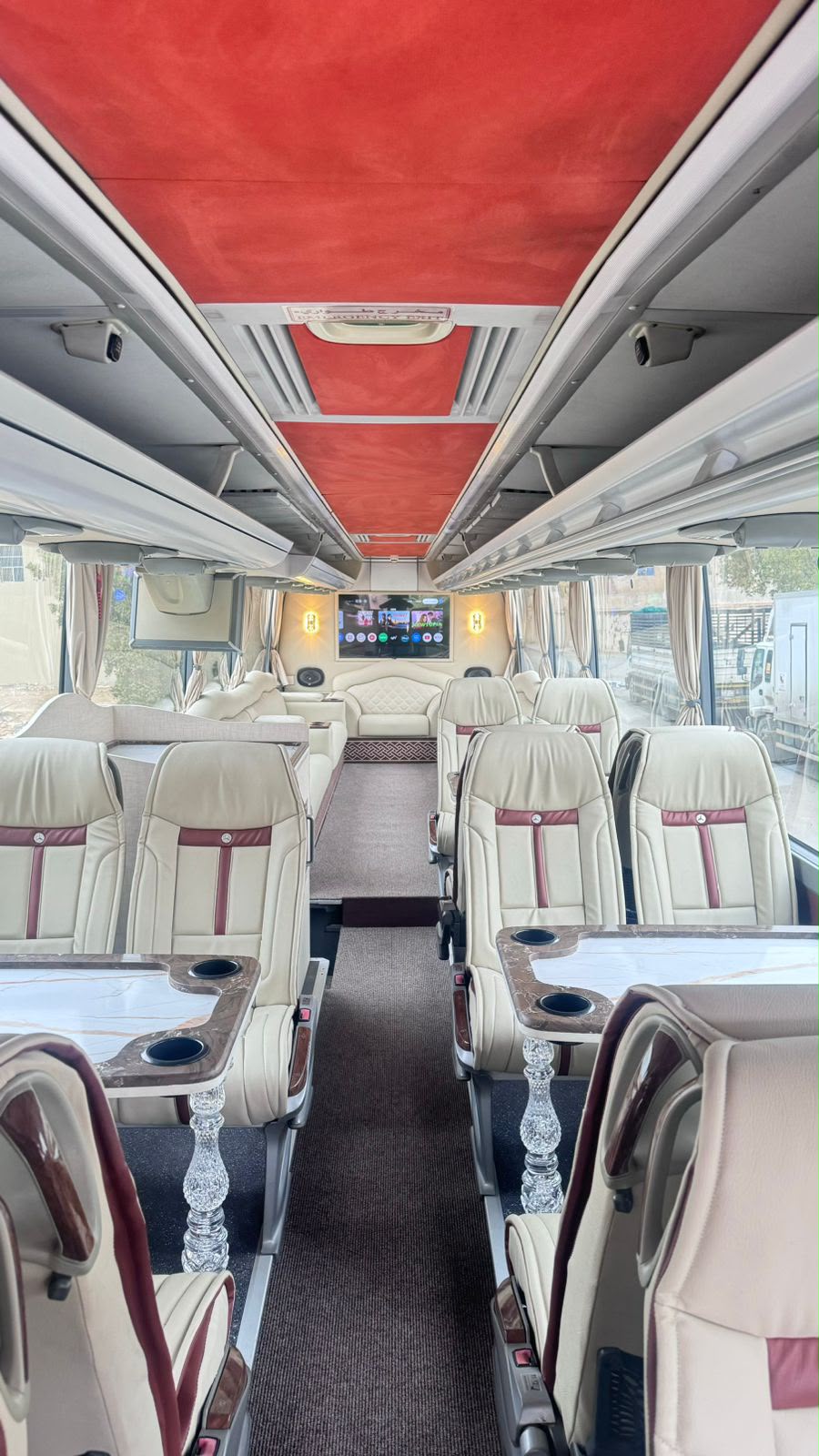 Royal lounge cabin